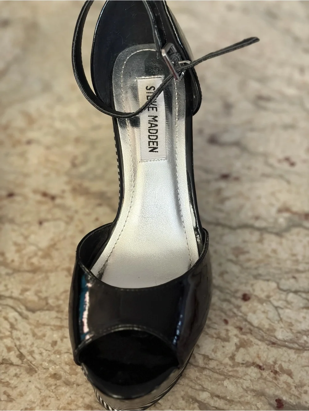 Steve Madden Vintage Never Worn Black Patent Striped Wedge Sandals